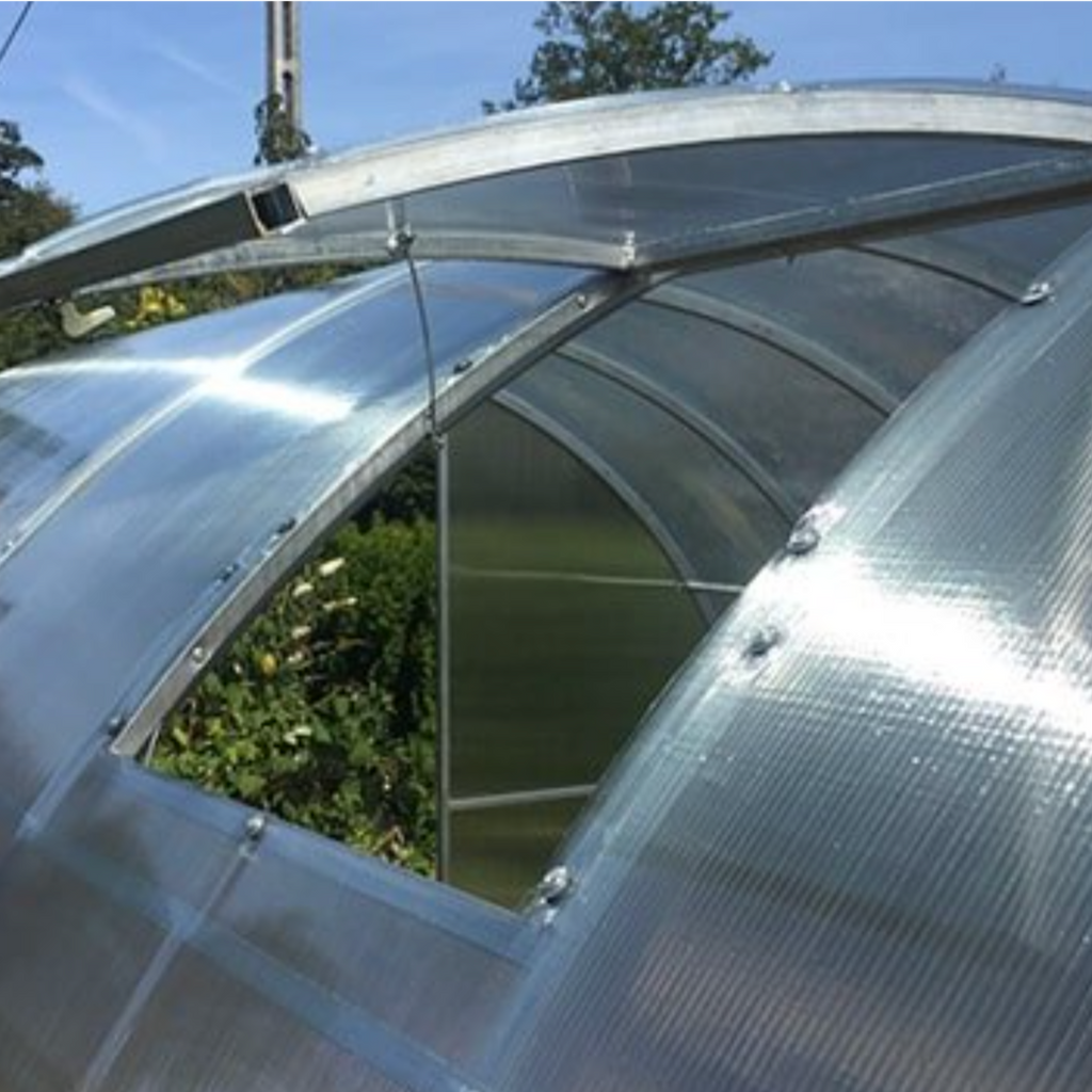 Roof window for garden greenhouses, Comfort models with a spacing betw ...